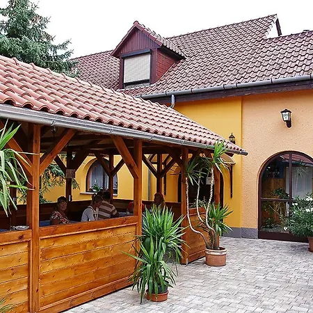Kispipa Panzio Szombathely