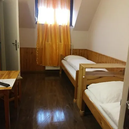 Kispipa Panzio 3*