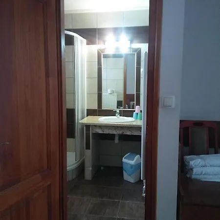 Kispipa Panzio 3* Szombathely