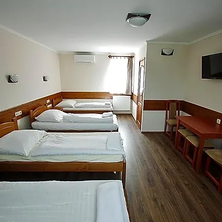 Nocleg ze śniadaniem Kispipa Panzio Szombathely