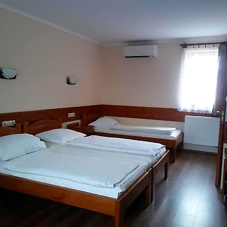 Kispipa Panzio Szombathely