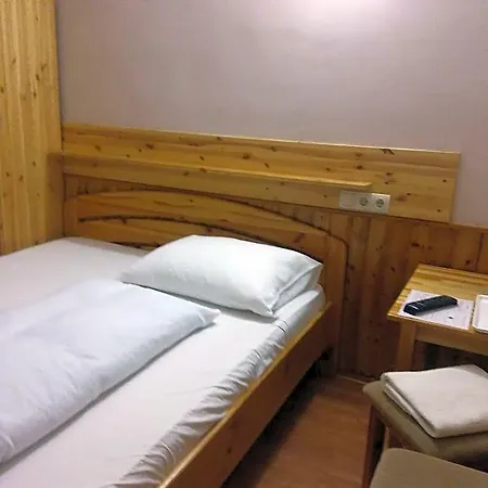 Nocleg ze śniadaniem Kispipa Panzio Szombathely