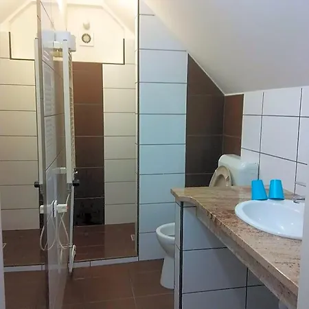 Kispipa Panzio 3*