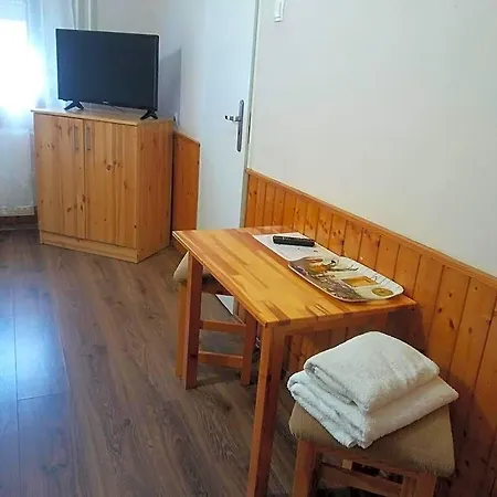 Kispipa Panzio 3*