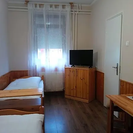 Kispipa Panzio Szombathely